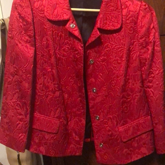 Dolce and Gabbana - Picture 3 of 3